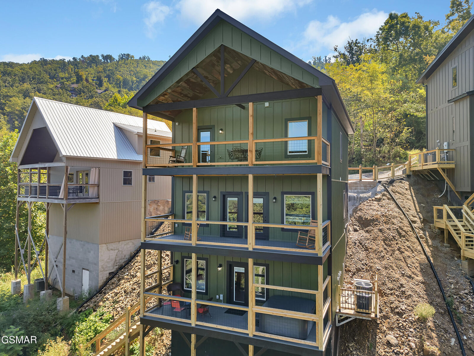 Property Photo: 221 Chimney Tops Way TN 37738