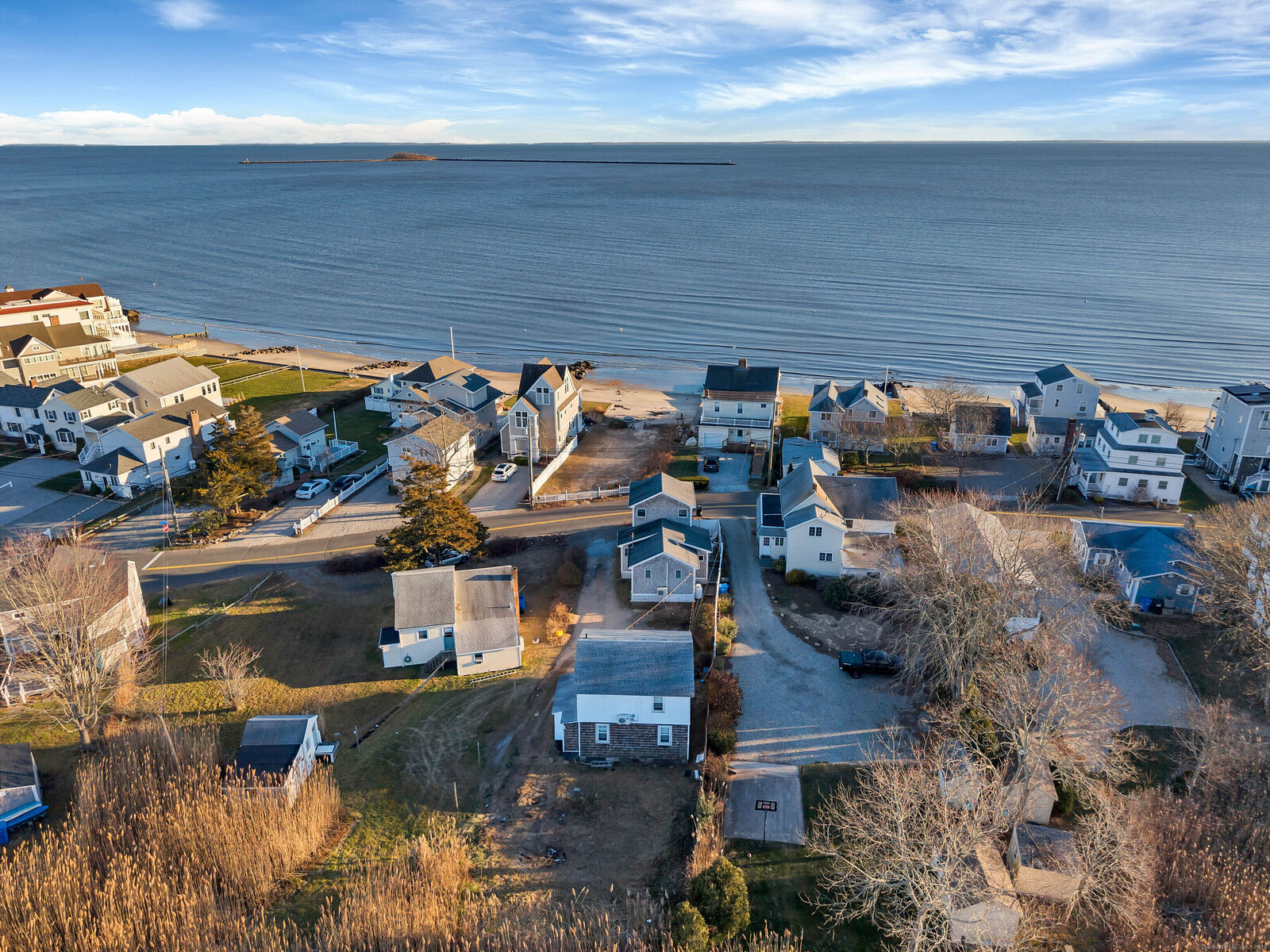 Property Photo:  176 B Shore Road B  CT 06413 