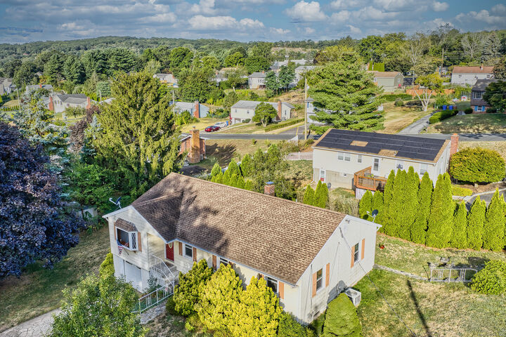 Property Photo:  47 Victory Street  CT 06484 