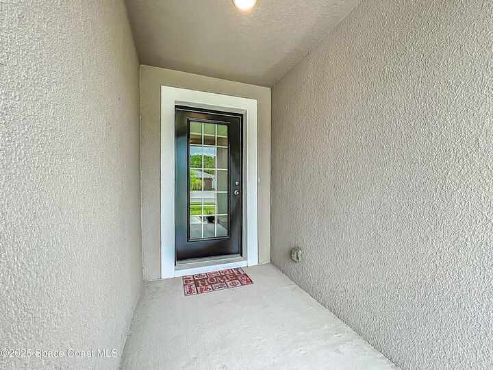 Property Photo: 1115 Corbin Circle SW FL 32908