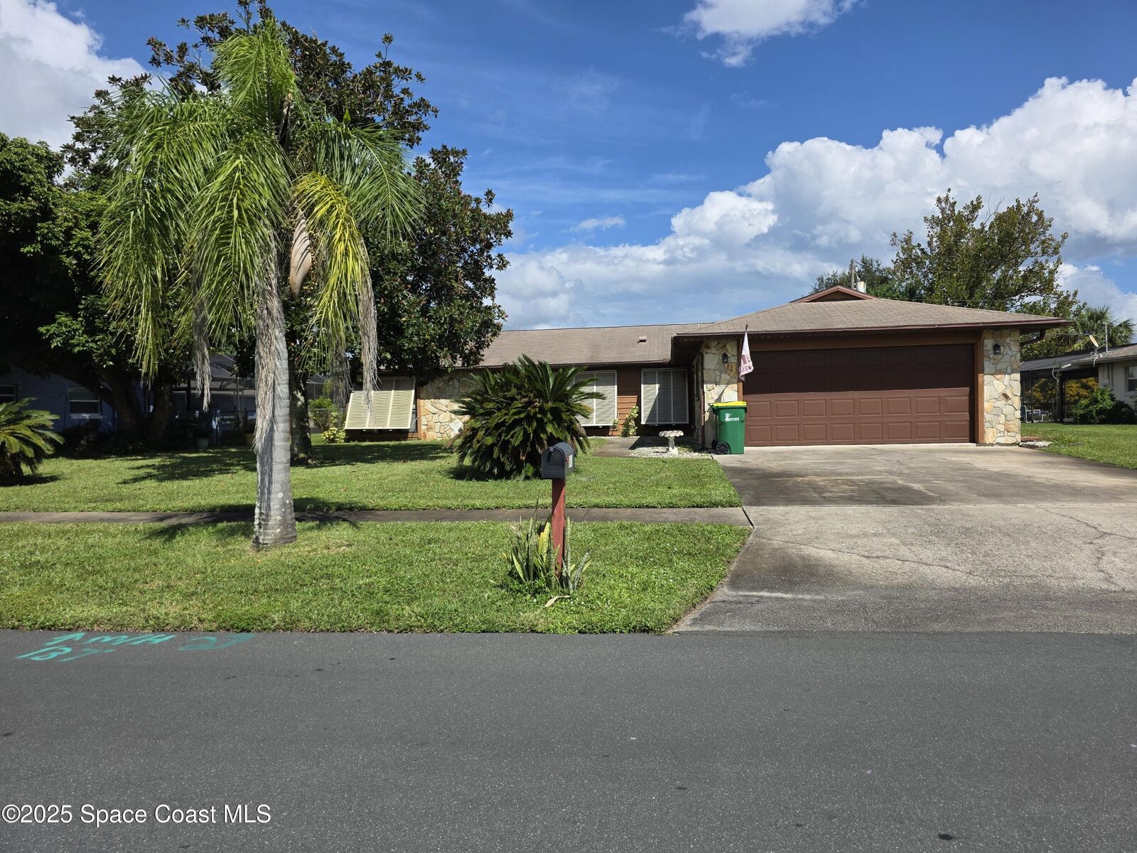 Property Photo:  641 Lindsay Avenue  FL 32927 