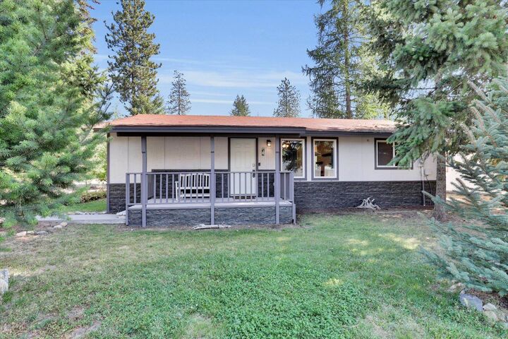 Property Photo: 4026 Maple St WA 99148