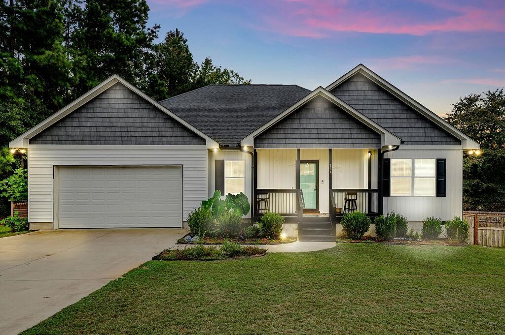 Property Photo: 244 Kailin Shea Avenue SC 29372