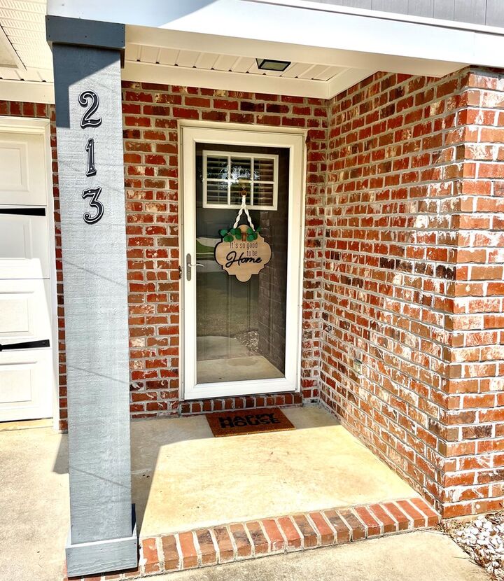 Property Photo:  213 Londonberry Dr  AL 36303 
