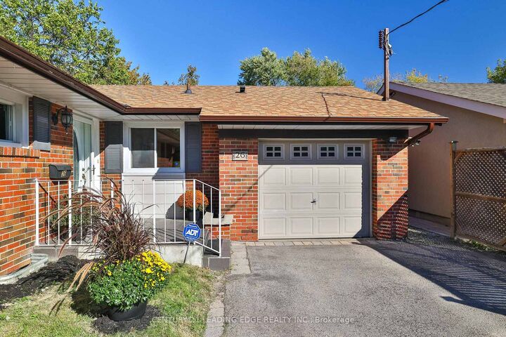 Property Photo:  26 Elvaston Drive  ON M4A 1M9 