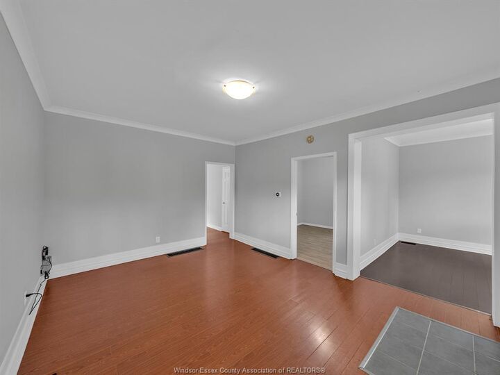 Property Photo: 341 Parent Avenue ON N9A 2B7