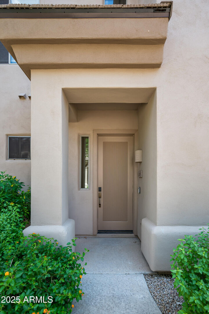 Property Photo:  16420 N Thompson Peak Parkway 2065  AZ 85260
