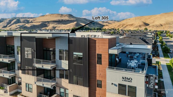 Property Photo:  4340 E Haystack St 305  ID 83716 