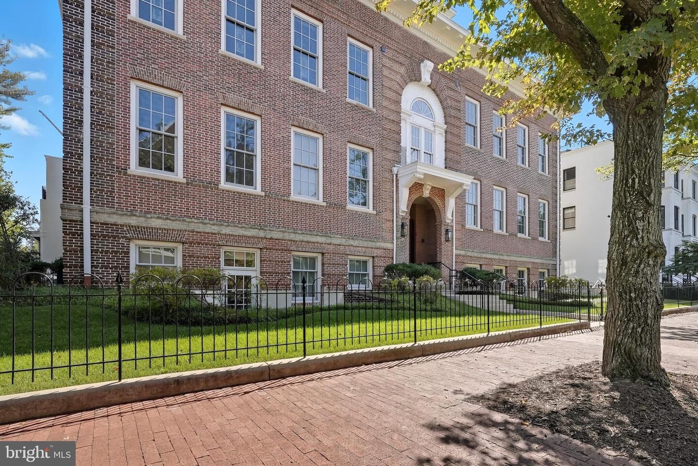 Property Photo:  901 D Street NE 207  DC 20002 