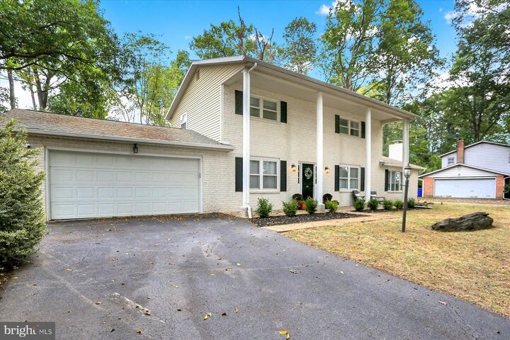 Property Photo:  105 Hickory Road  PA 17015 