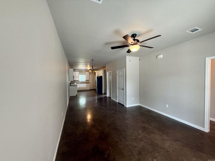 Property Photo:  2512 W Martin St  AR 72034 