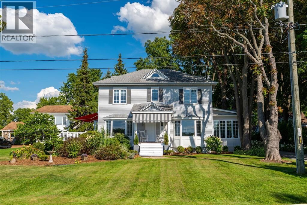 Photo de la propriété:  1738 St Clair Parkway South  ON N0N 1H0 