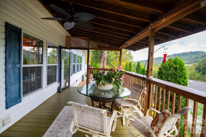 Property Photo:  304 Golden Aster Road  NC 28778 