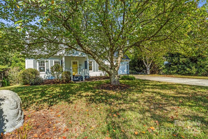 Property Photo:  40 Harold Sluder Road  NC 28701 