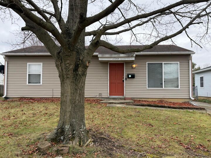 Property Photo:  1109 Barbados Avenue  OH 43302 