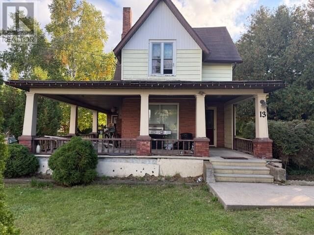 13 Campbell Street W — photo 1