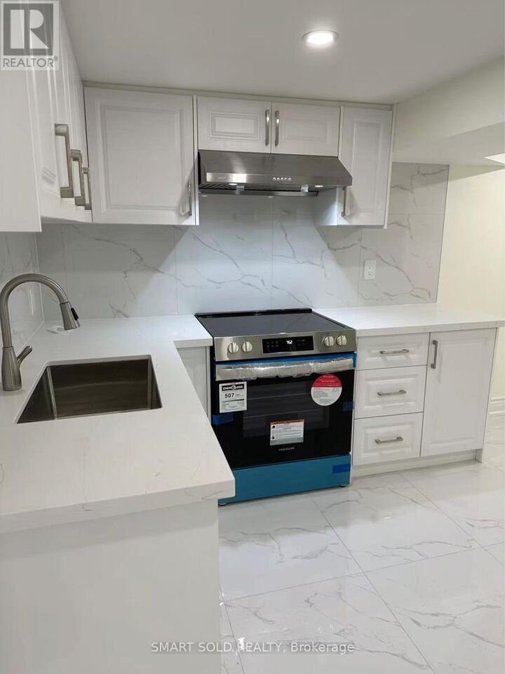 Property Photo:  469 Judlea Court Bsmt  ON L4C 2X8 