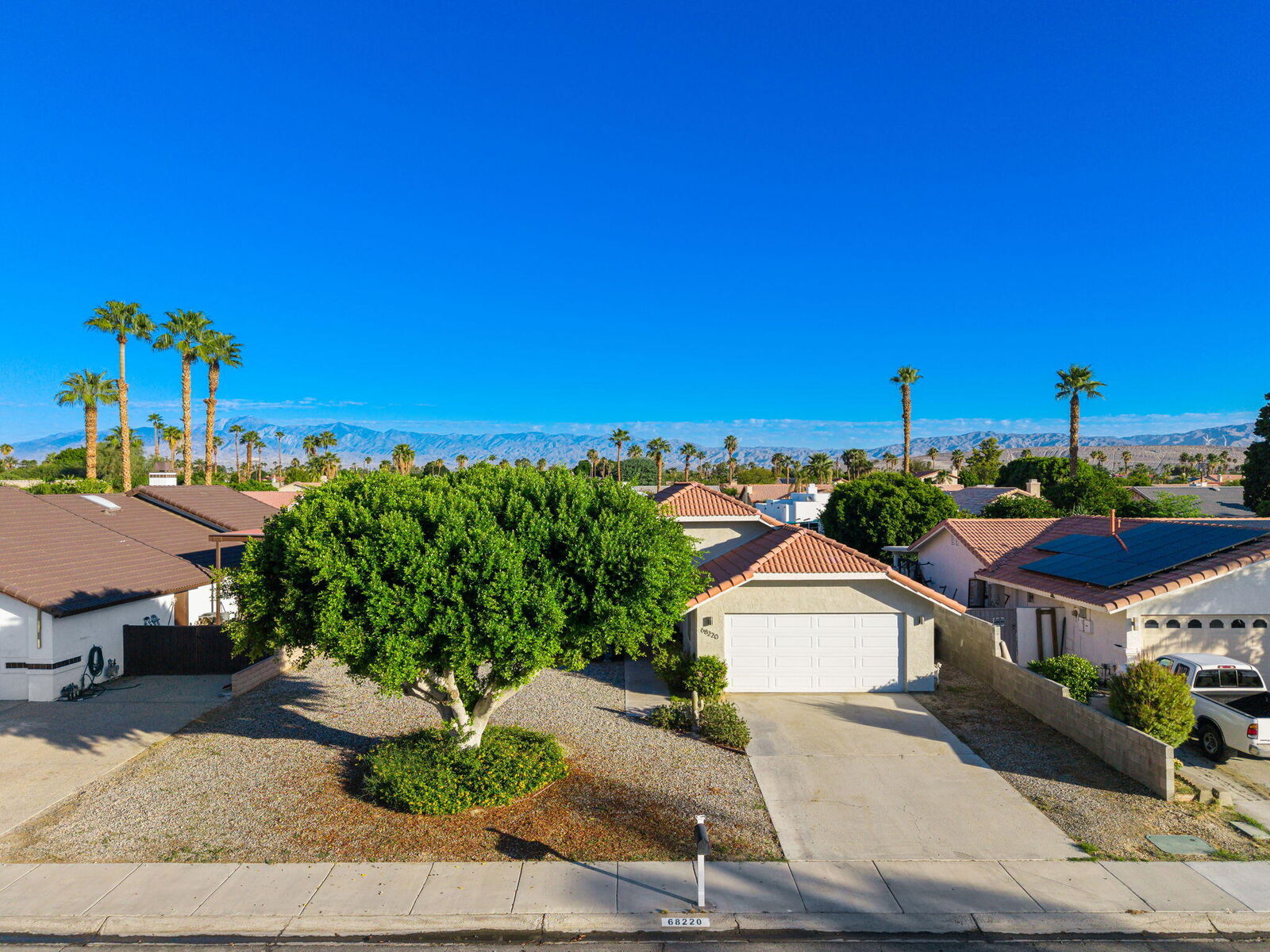 Property Photo:  68220 Risueno Road  CA 92234 