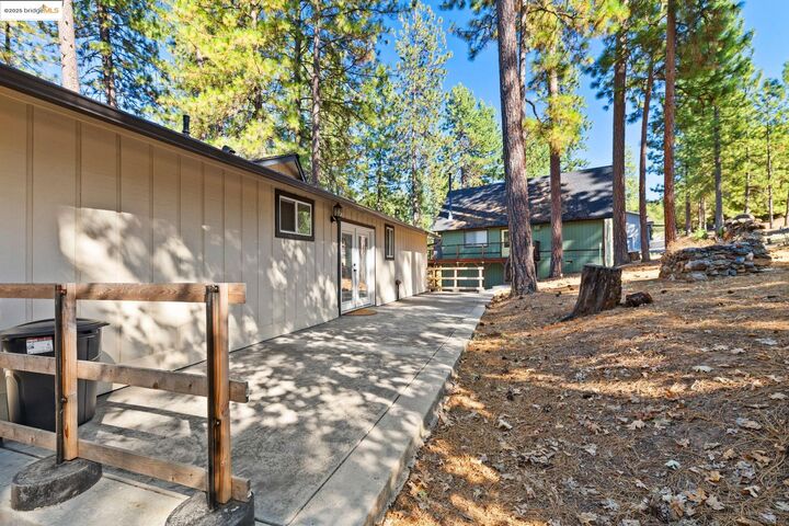 Property Photo: 19369 Ferretti Rd CA 95321