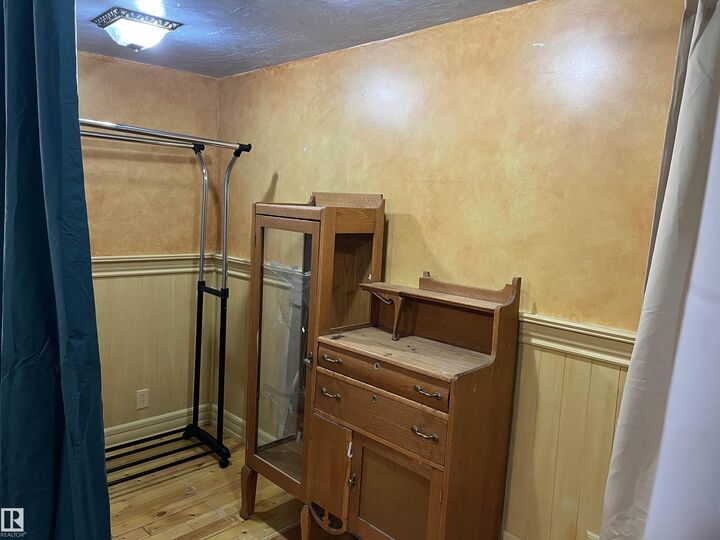 Property Photo:  5019 50 Street  AB T0A 3L0 