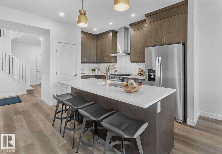 2319 Muckleplum Way SW  Edmonton AB T6X 3H2 photo