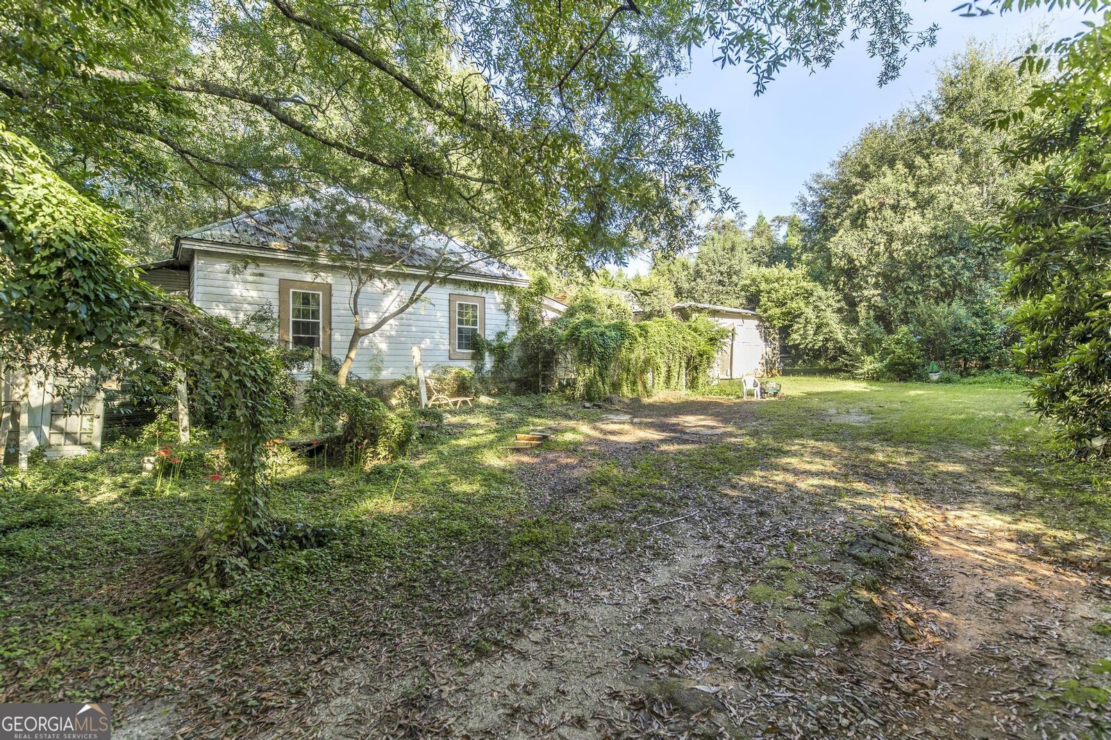 Property Photo:  429 Main Street E  GA 31057 