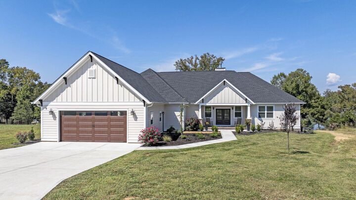 Property Photo:  340 Melrose Place  TN 37321 