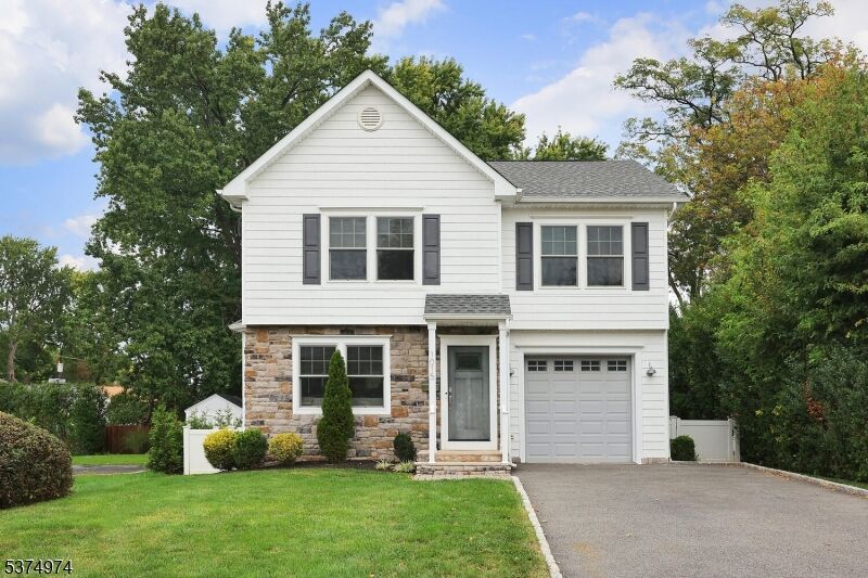 Property Photo:  1015 Columbus Ave  NJ 07090 