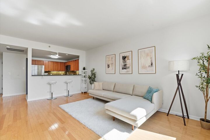 Property Photo:  143 Morgan St 5C  NJ 07302 