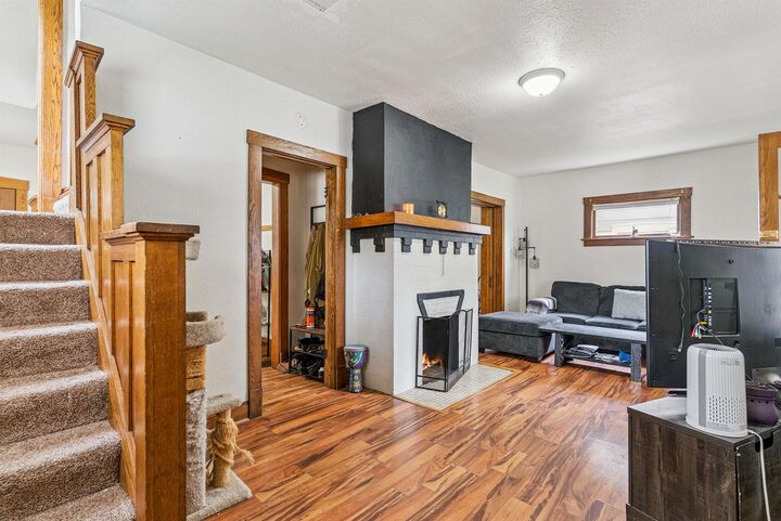 Property Photo:  217 Reber Avenue  IA 50701 