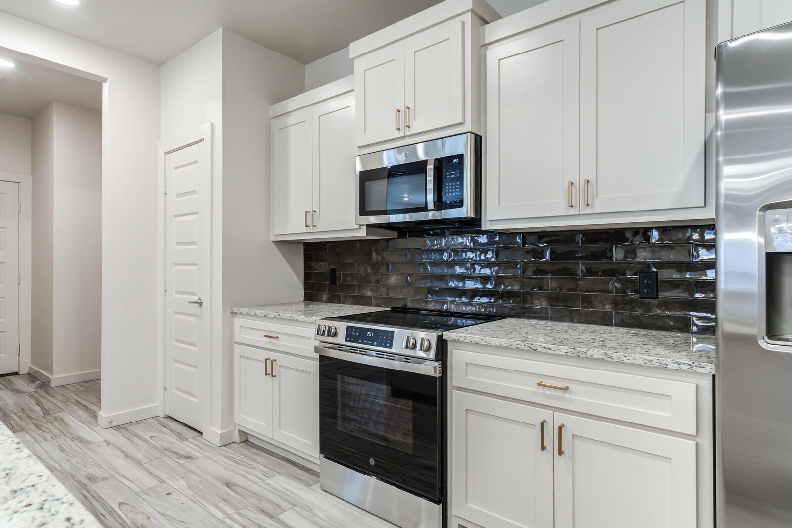 Property Photo: 1121 N 7th Street TX 79382