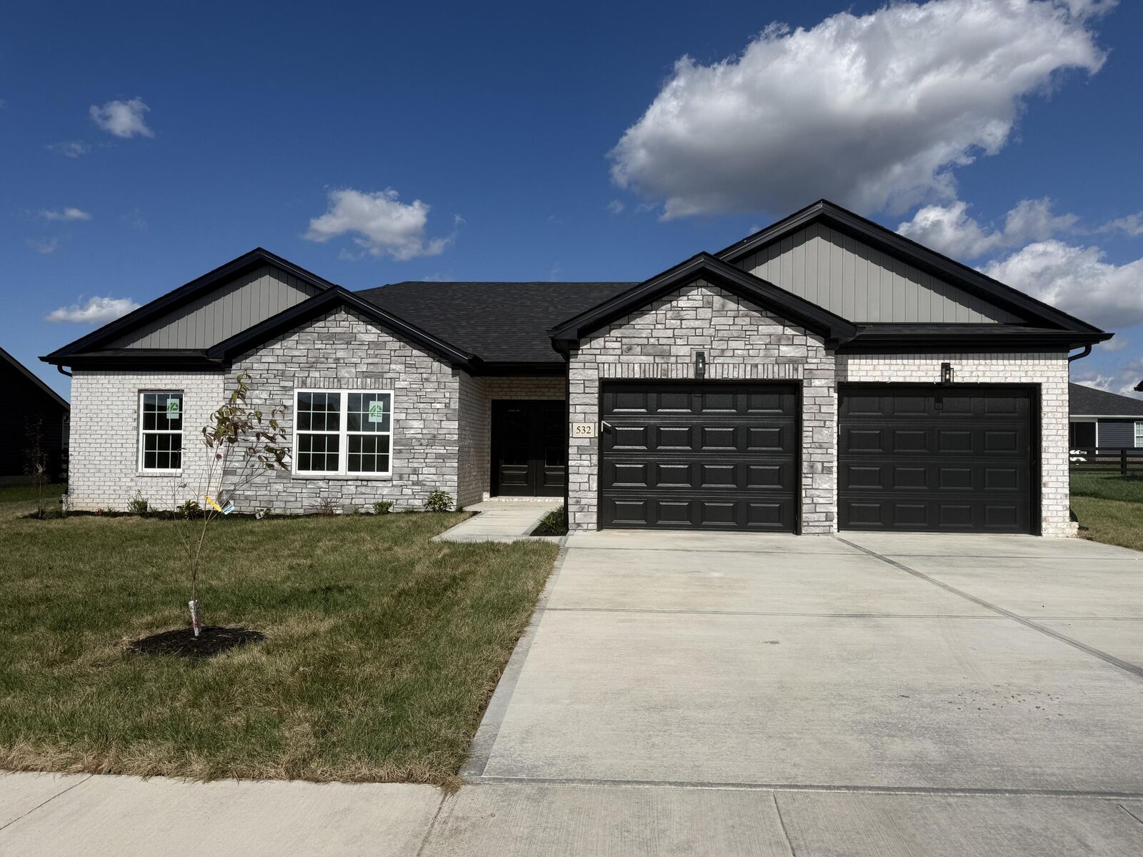 Property Photo: 532 Chickasaw Drive KY 40475