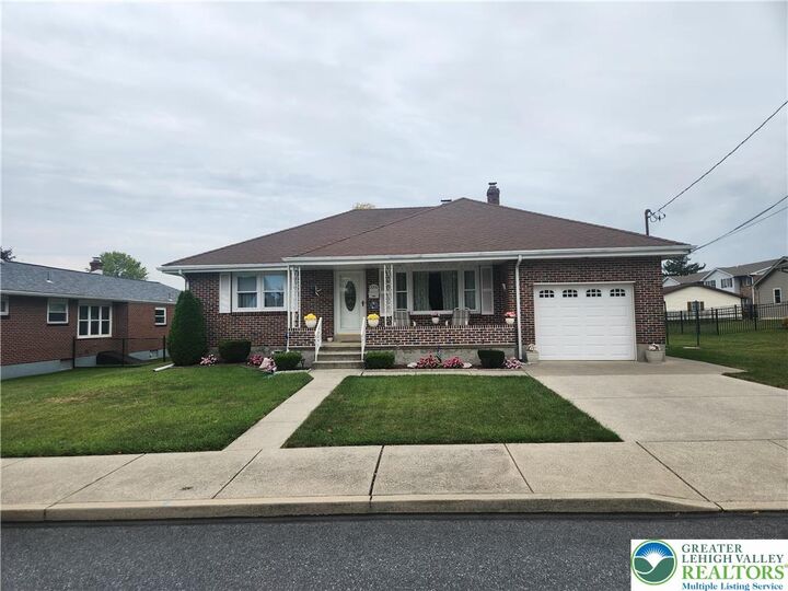 Property Photo:  2210 Dewey Avenue  PA 18067 
