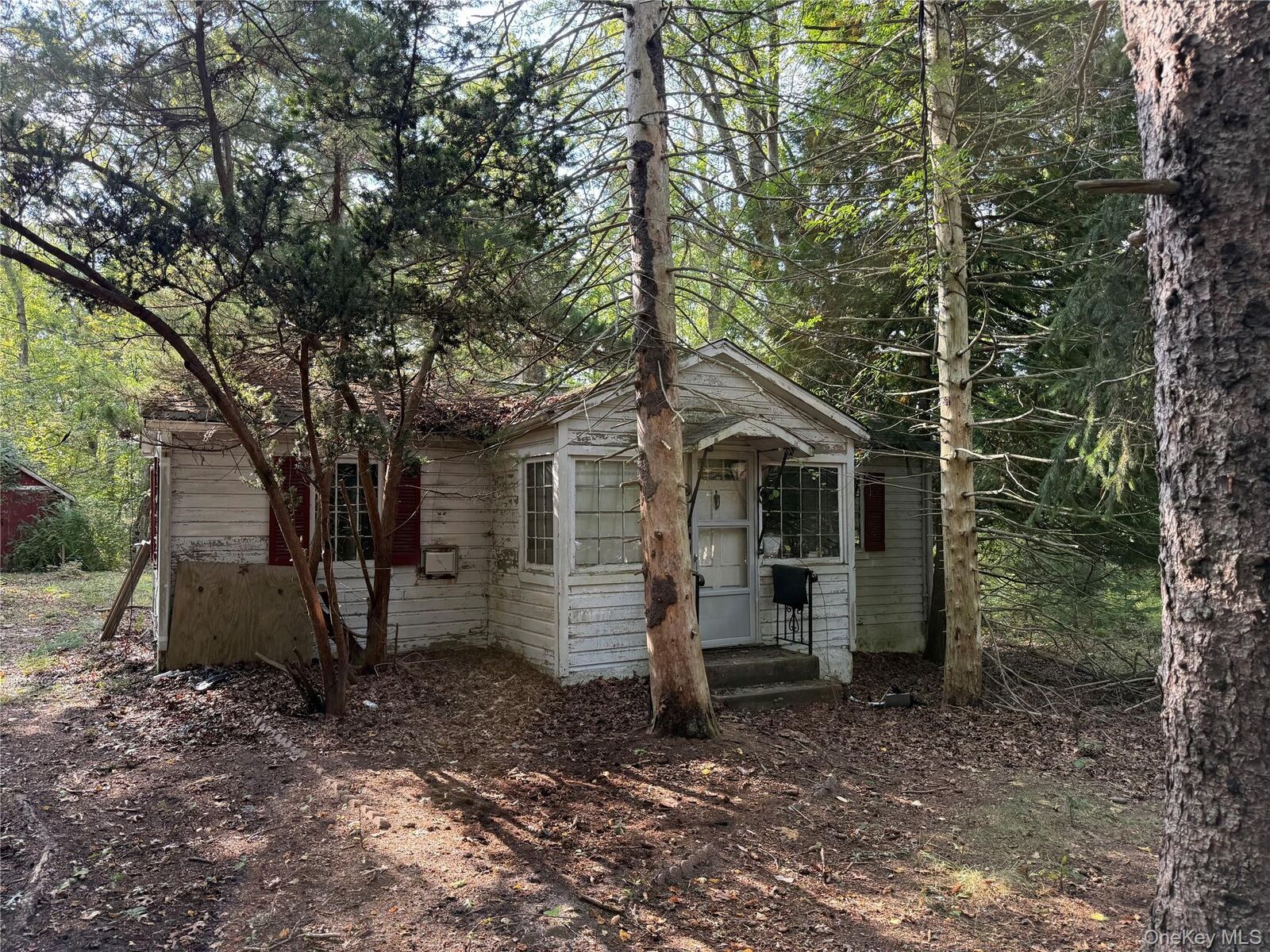 Property Photo:  20 Primrose Path  NY 11949 