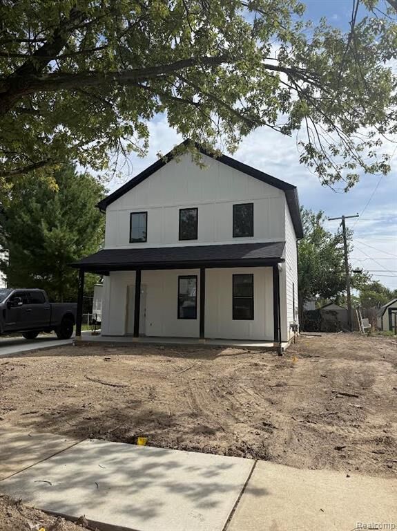 Property Photo:  129 South Avenue  MI 48043 2353 