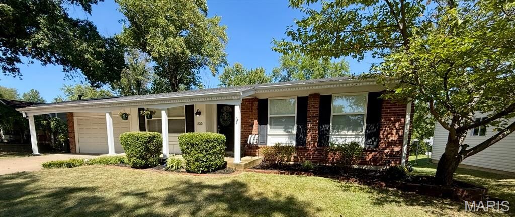 Property Photo:  555 Goldwood Drive  MO 63021 