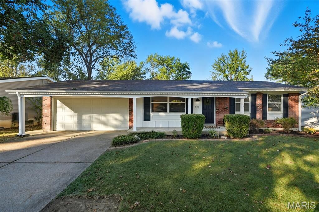 Property Photo:  555 Goldwood Drive  MO 63021 