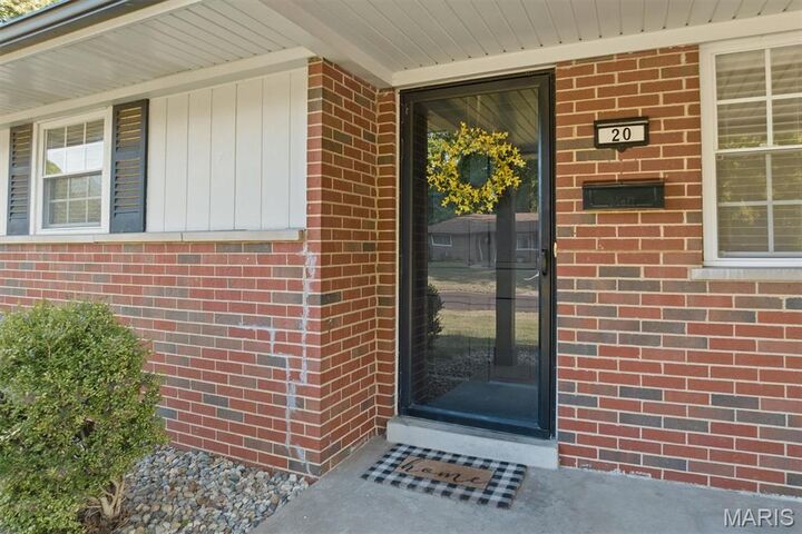 Property Photo:  20 Exeter Lane  IL 62226 
