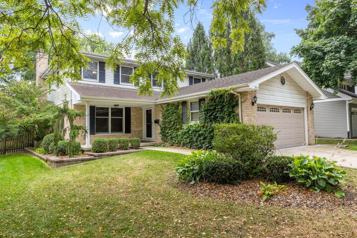 3927 Linden Avenue  Western Springs IL 60558 photo