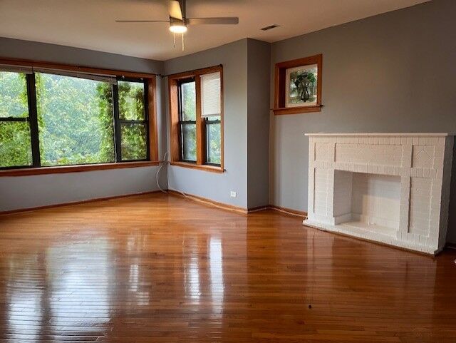 Property Photo: 1731 W North Shore Avenue 3 IL 60626