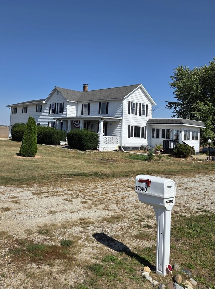 Property Photo: 17580 1200 East Street IL 61379