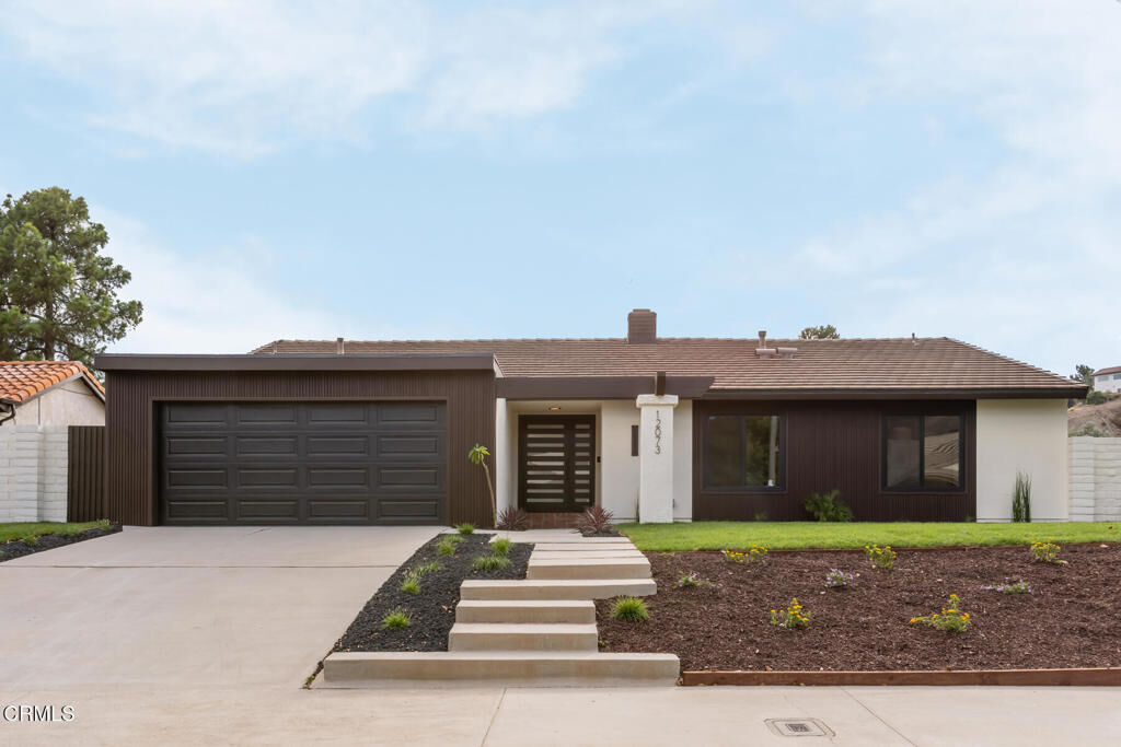 Property Photo:  12073 Beaufait Avenue  CA 91326 