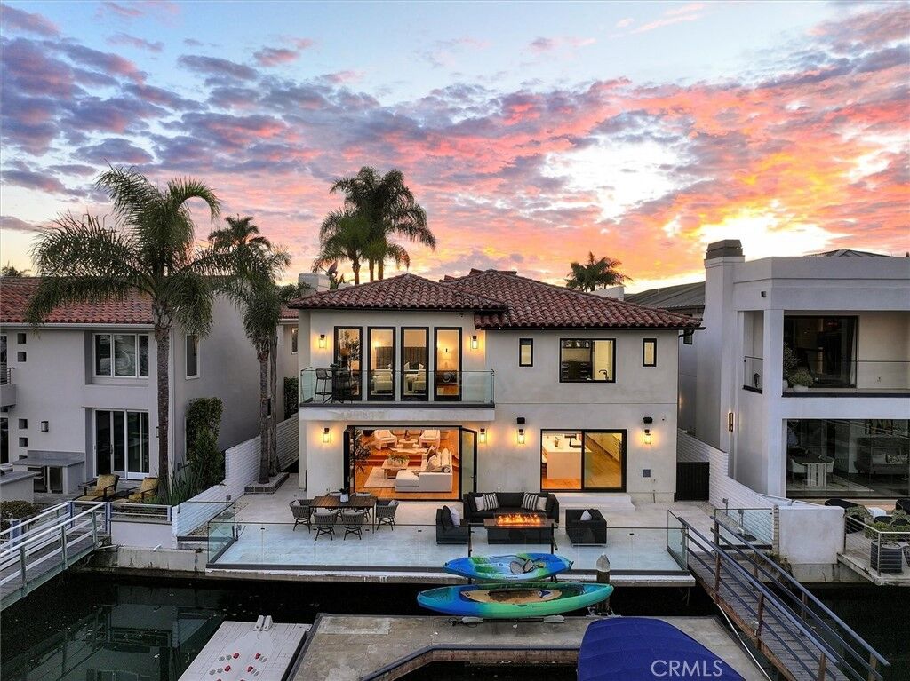 Property Photo: 3 Linda Isle CA 92660