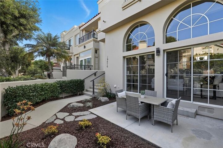 Property Photo:  19476 Riverdale Lane  CA 92648 