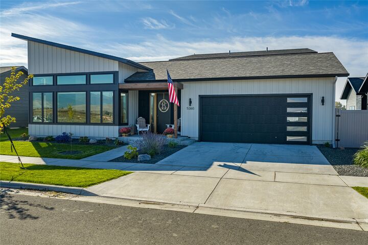 Property Photo: 2138 Horsetail Lane MT 59808