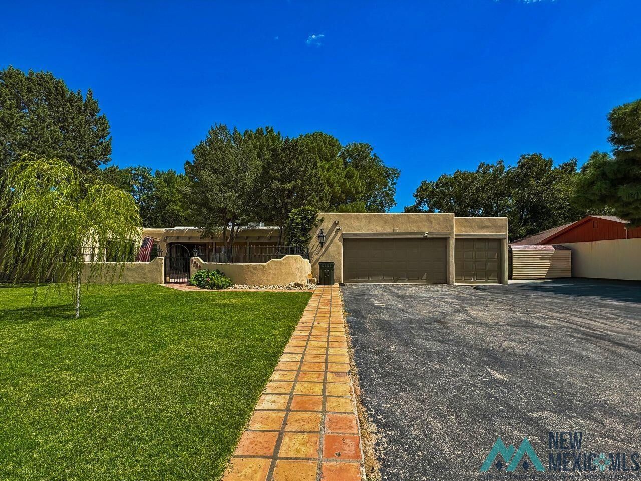 Property Photo:  1412 Doepp Drive  NM 88220