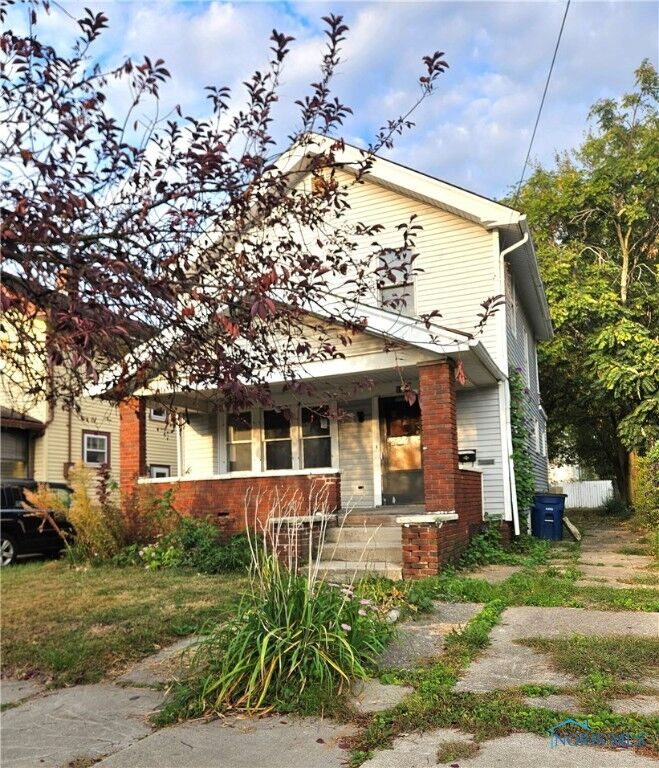 Property Photo:  1016 Woodsdale Avenue  OH 43609 