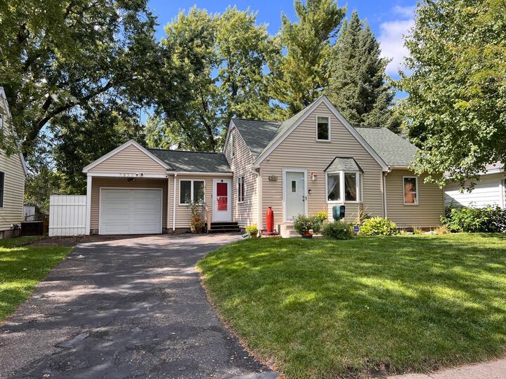 Property Photo: 3833 Zane Avenue N MN 55422