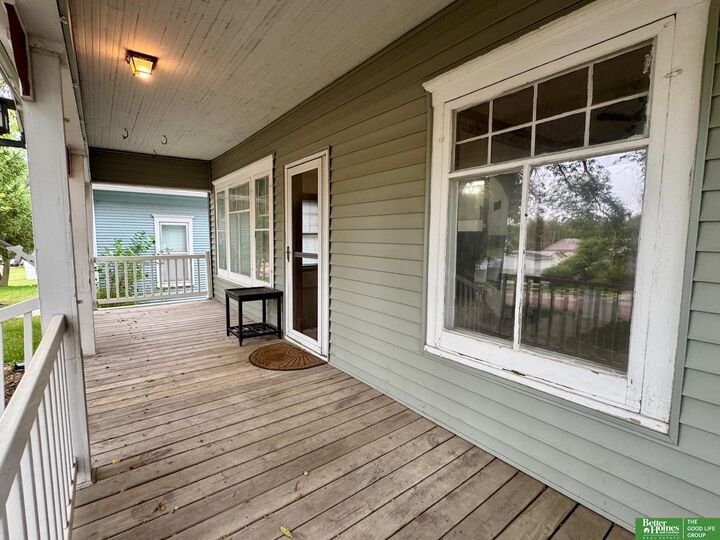 Property Photo:  1217 N Grant Avenue  NE 68467 