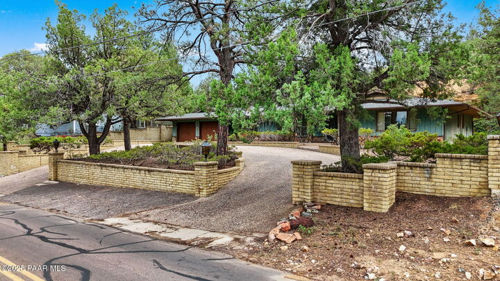 Property Photo:  1027 Country Club Drive  AZ 86303 